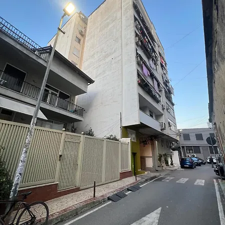 Center Fame House Apartman